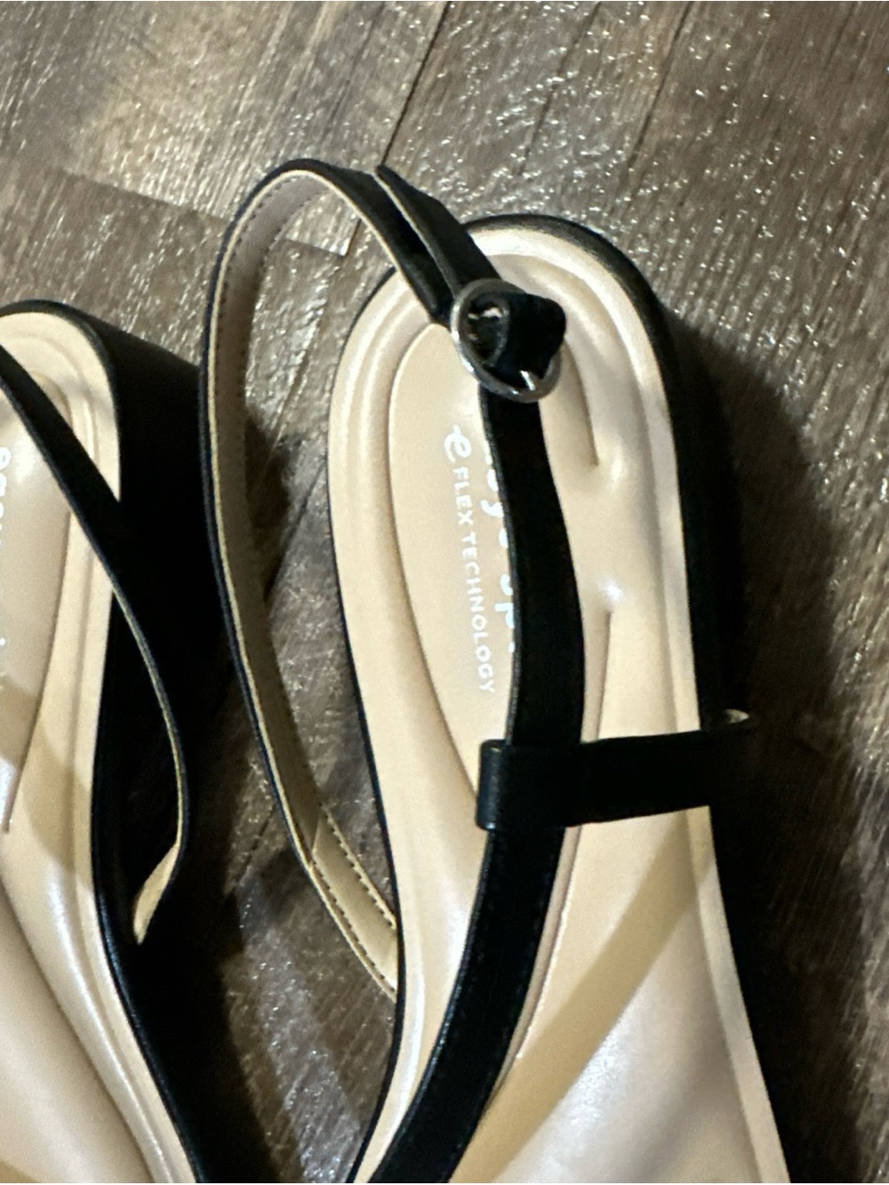 easy spirit  Women’s Black Strappy Slingback Sandals-Size 10 M - Picture 5 of 11